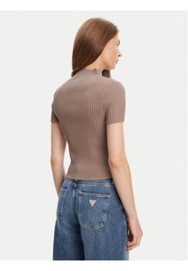 Guess Sweter W5YR04 Z0040 Brązowy Regular Fit. Kolor: brązowy. Materiał: syntetyk