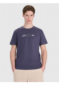 4f - 4F T-shirt regular z nadrukiem męski - szary XXL. Okazja: na co dzień. Kolor: szary. Materiał: bawełna, materiał, jersey. Długość rękawa: krótki rękaw. Długość: krótkie. Wzór: nadruk. Styl: klasyczny, sportowy, casual
