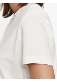 Calvin Klein Jeans T-Shirt J20J222015 Écru Regular Fit. Materiał: bawełna