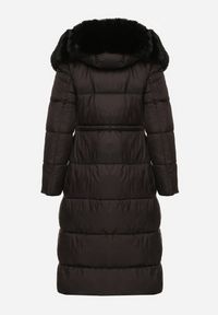 Born2be - Czarna Długa Kurtka Puchowa z Pikowanymi Przeszyciami i Kapturem z Futrem Zevea. Okazja: na spacer, na co dzień. Kolor: czarny. Materiał: futro, puch. Długość: długie. Styl: casual, elegancki #7