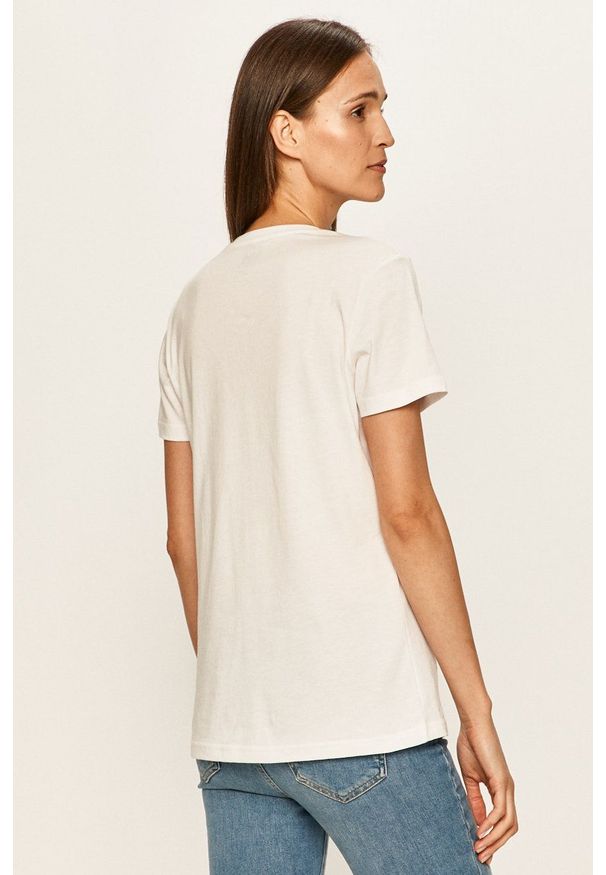 Helly Hansen T-shirt bawełniany kolor biały. Okazja: na co dzień. Kolor: biały. Materiał: bawełna. Wzór: nadruk. Styl: casual