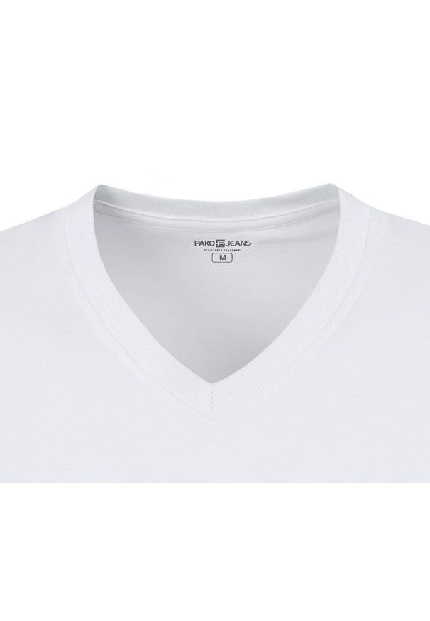 Koszulka Męska (T-Shirt) - Pako Jeans - Biała, Dekolt V-Neck (Serek). Okazja: na co dzień. Kolor: biały. Materiał: bawełna. Styl: casual
