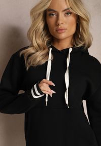 Renee - Czarna Bluza Kangurka z Bawełny ze Ściągaczami w Paski i Kapturem Gaiana. Typ kołnierza: kaptur. Kolor: czarny. Materiał: bawełna. Długość rękawa: długi rękaw. Długość: długie. Wzór: paski #5