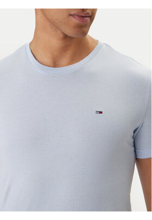 Tommy Jeans T-Shirt DM0DM20363 Błękitny Slim Fit. Kolor: niebieski. Materiał: bawełna