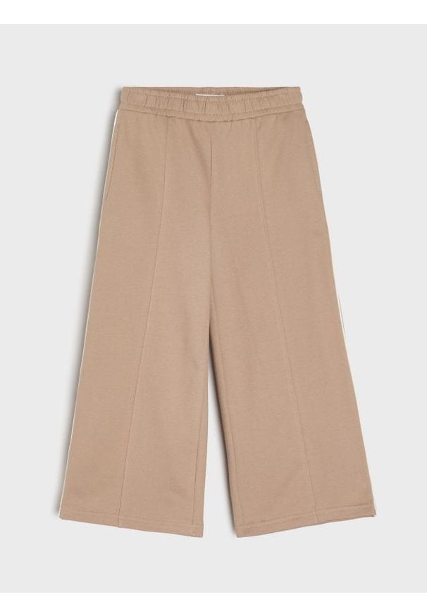 Sinsay - Spodnie dresowe wide leg - beżowy. Kolor: beżowy. Materiał: dresówka