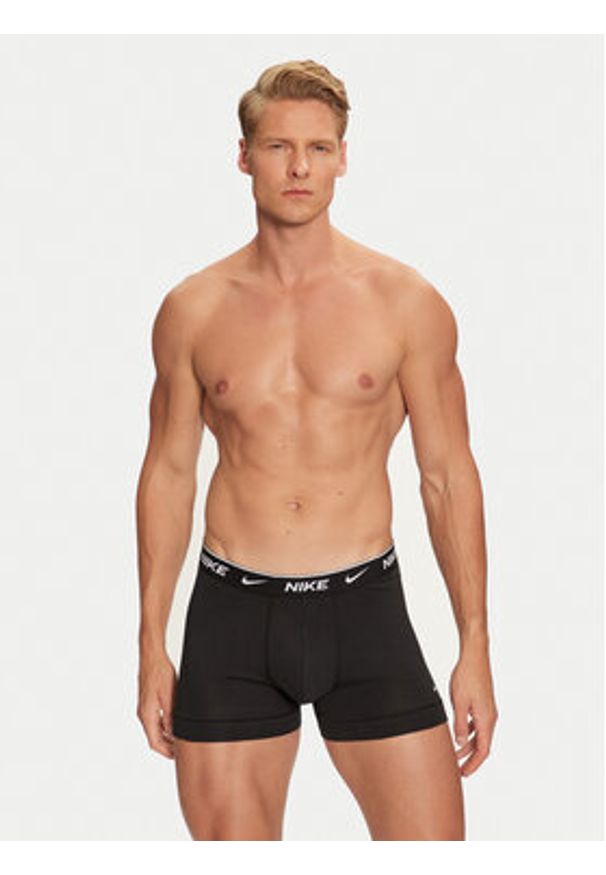 Nike Komplet 3 par bokserek Trunk 0000KE1008 Czarny. Kolor: czarny. Materiał: bawełna