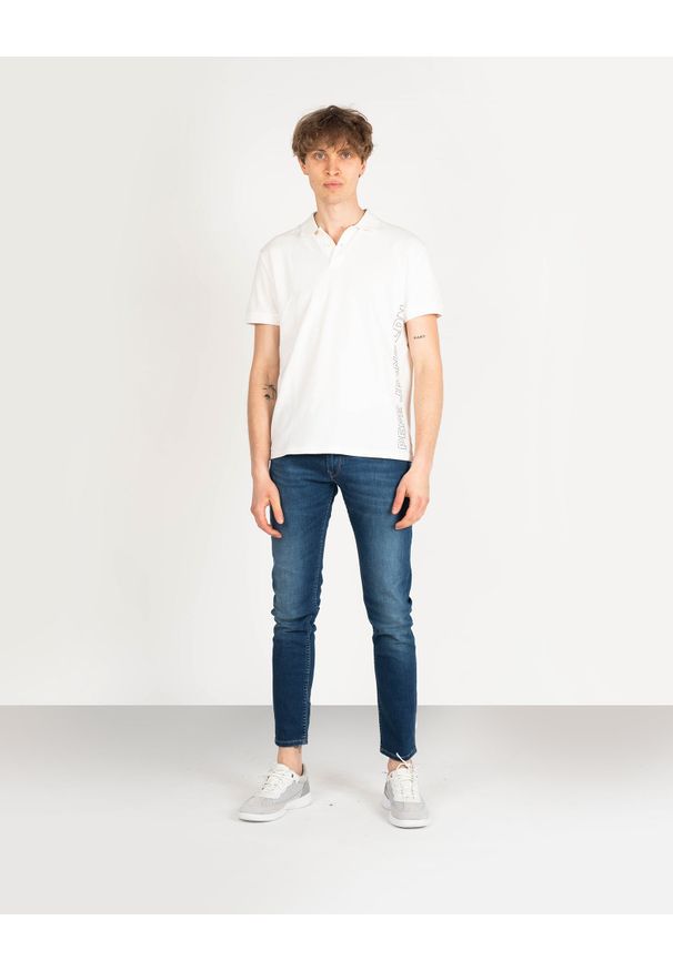 Pepe Jeans Koszulka Polo "Benson" | PM541674 | Benson | Mężczyzna | Biały. Okazja: na co dzień. Typ kołnierza: polo. Kolor: biały. Materiał: bawełna. Wzór: nadruk. Styl: casual