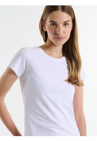 Big-Star - Koszulka damska z krótkim rękawem biała Classaca 101. Kolor: biały. Materiał: bawełna, elastan. Długość rękawa: krótki rękaw. Długość: krótkie #5