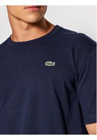 Lacoste T-Shirt TH7618 Granatowy Regular Fit. Kolor: niebieski. Materiał: syntetyk, bawełna