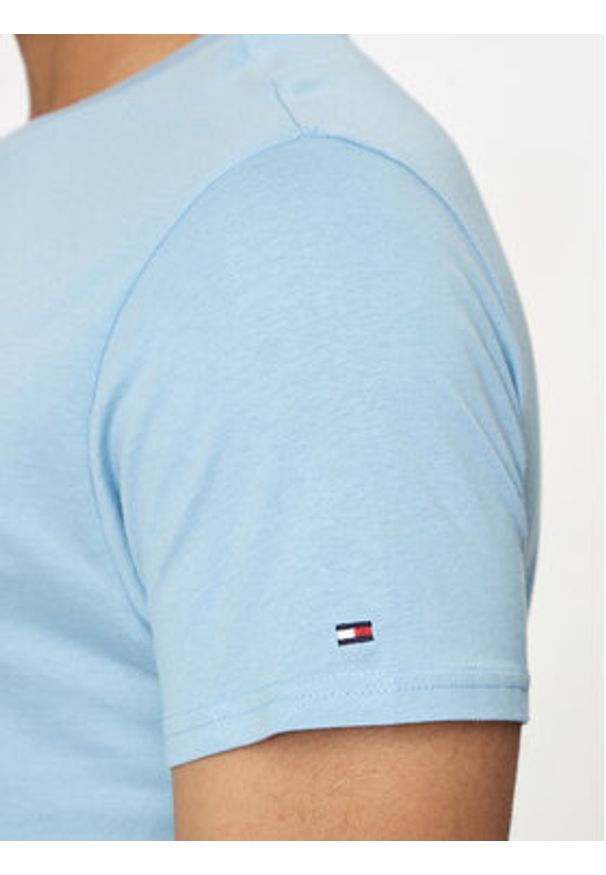 TOMMY HILFIGER - Tommy Hilfiger T-Shirt Logo UM0UM02916 Niebieski Regular Fit. Kolor: niebieski. Materiał: bawełna