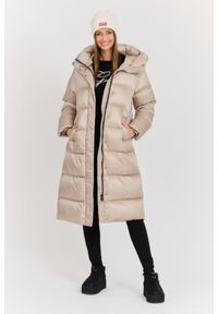 Hetrego - HETREGO Beżowy damski puchowy płaszcz Karen Woman Quilted Coat, Rozmiar 42 EU - 46 IT. Kolor: beżowy. Materiał: puch. Długość rękawa: długi rękaw. Długość: do kolan. Wzór: bez wzorów. Styl: elegancki #5
