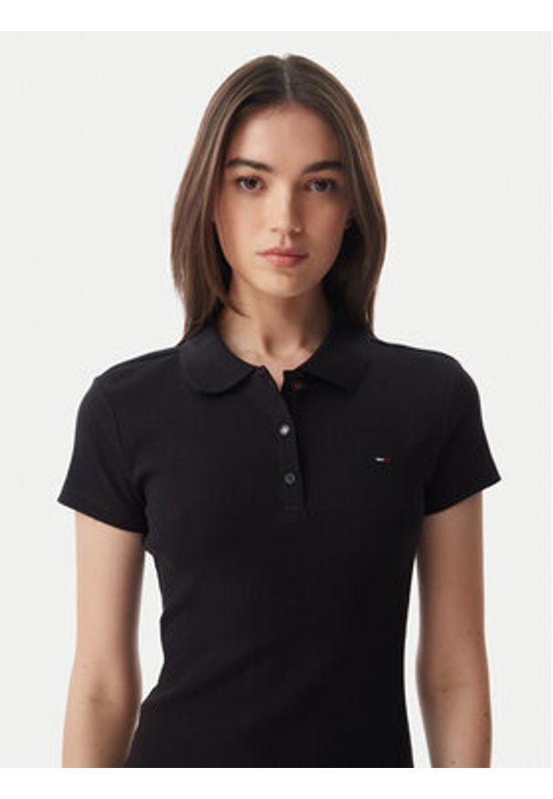 Tommy Jeans Sukienka codzienna DW0DW22852 Czarny Slim Fit. Okazja: na co dzień. Kolor: czarny. Materiał: bawełna. Typ sukienki: proste. Styl: casual