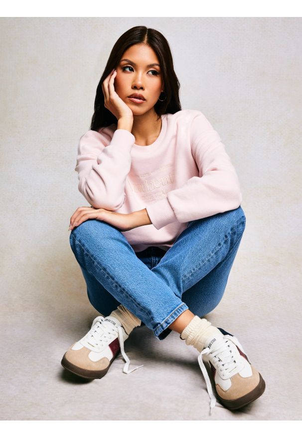 Big-Star - Sneakersy damskie ze skóry naturalnej białe SS274687 101. Okazja: na co dzień. Nosek buta: okrągły. Kolor: biały. Materiał: skóra. Szerokość cholewki: normalna