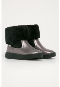 Pepe Jeans - Śniegowce dziecięce Brixton. Nosek buta: okrągły. Kolor: czarny. Materiał: materiał, syntetyk, skóra ekologiczna, guma, zamsz. Szerokość cholewki: normalna. Sezon: zima #4