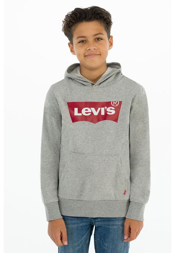 Levi's® - Levi's Bluza dziecięca kolor szary z kapturem z nadrukiem. Okazja: na spotkanie biznesowe, na co dzień. Typ kołnierza: kaptur. Kolor: szary. Materiał: dzianina. Wzór: nadruk. Styl: biznesowy, casual