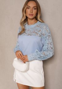 Renee - Niebieska Bluzka z Wiskozą z Koronką Eviriva. Okazja: na co dzień. Kolor: niebieski. Materiał: koronka, wiskoza. Długość rękawa: długi rękaw. Długość: długie. Wzór: koronka. Styl: casual #4