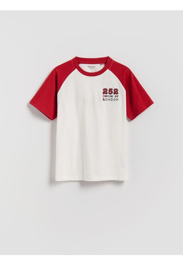 Reserved - T-shirt z nadrukiem - złamana biel. Materiał: bawełna, dzianina. Wzór: nadruk
