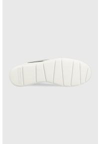 Armani Exchange sneakersy kolor biały. Nosek buta: okrągły. Zapięcie: sznurówki. Kolor: biały. Materiał: guma