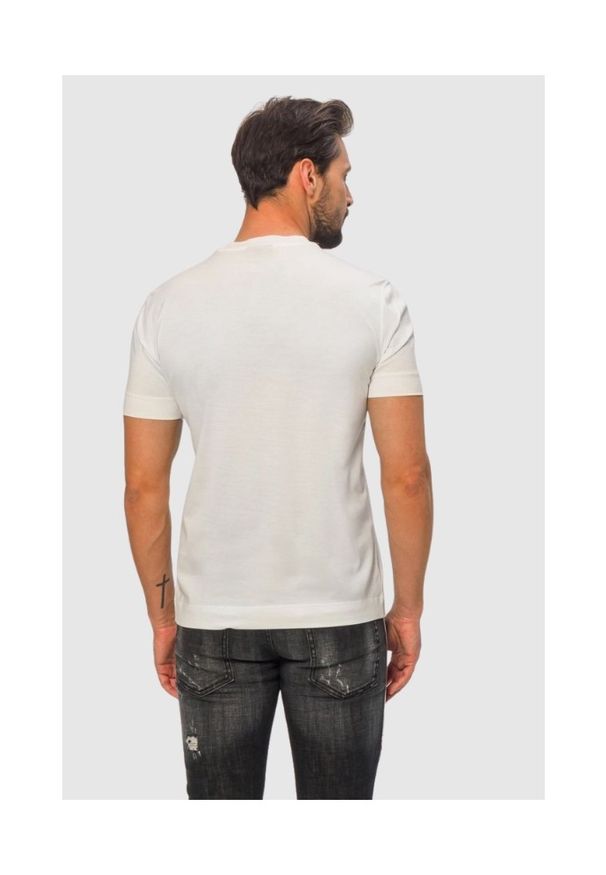 Emporio Armani - EMPORIO ARMANI Biały t-shirt męski ze srebrnym logo. Kolor: biały. Materiał: prążkowany. Wzór: aplikacja