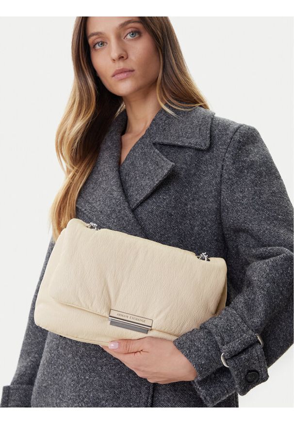 Armani Exchange Torebka XW000355 AF17240 U1092 Beżowy. Kolor: beżowy. Materiał: skórzane