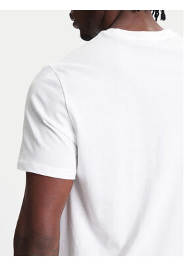 Calvin Klein T-Shirt Box Tape Graphic LV04RC854G Biały Regular Fit. Kolor: biały. Materiał: bawełna