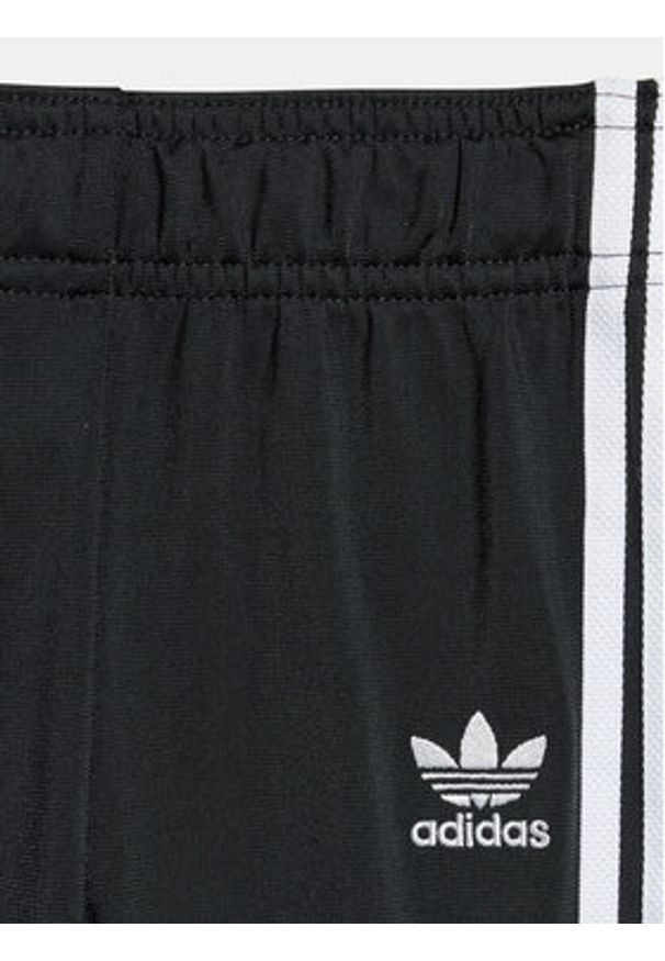 Adidas - adidas Dres adicolor SST IX7622 Czarny Regular Fit. Kolor: czarny. Materiał: syntetyk