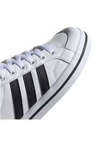 Adidas - Buty adidas Bravada M FW2887 białe. Okazja: na co dzień. Kolor: biały. Materiał: syntetyk, guma, skóra. Szerokość cholewki: normalna. Sezon: jesień. Model: Adidas Cloudfoam. Sport: skateboard #7