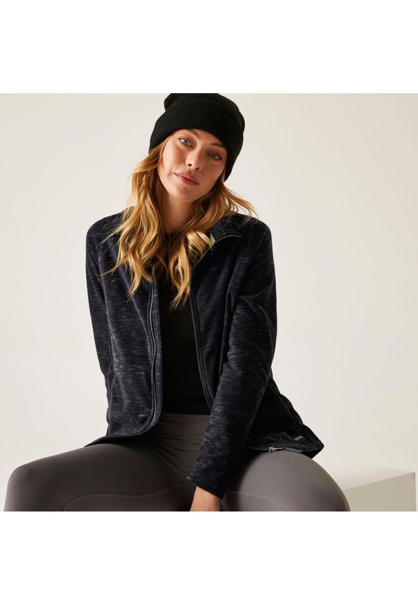 Regatta - Polar damski rozsuwany Mayse. Kolor: czarny. Materiał: polar. Długość rękawa: raglanowy rękaw. Wzór: melanż. Sport: turystyka piesza