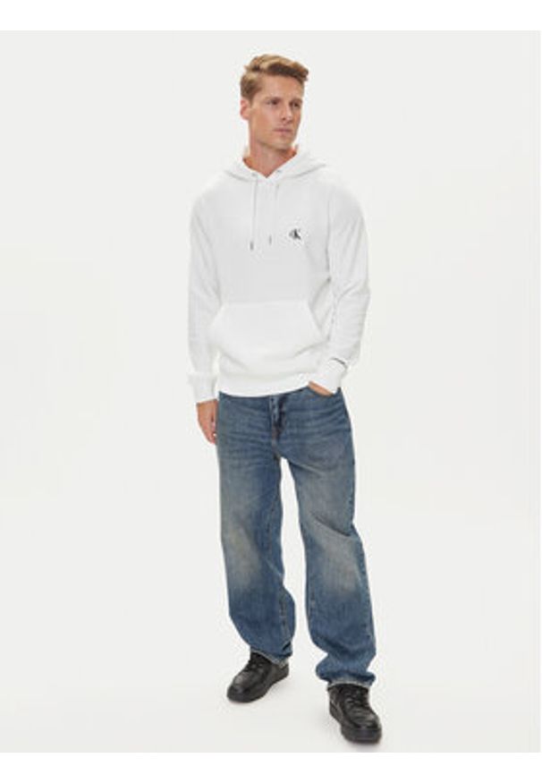 Calvin Klein Jeans Bluza J30J315713 Écru Regular Fit. Materiał: bawełna