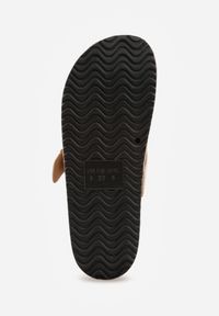 Renee - Beżowe Klapki Ozdobione Klamrą na Pasku Zelevelis. Okazja: na co dzień. Kolor: beżowy. Materiał: jeans. Wzór: aplikacja. Obcas: na obcasie. Styl: elegancki, casual. Wysokość obcasa: niski #3