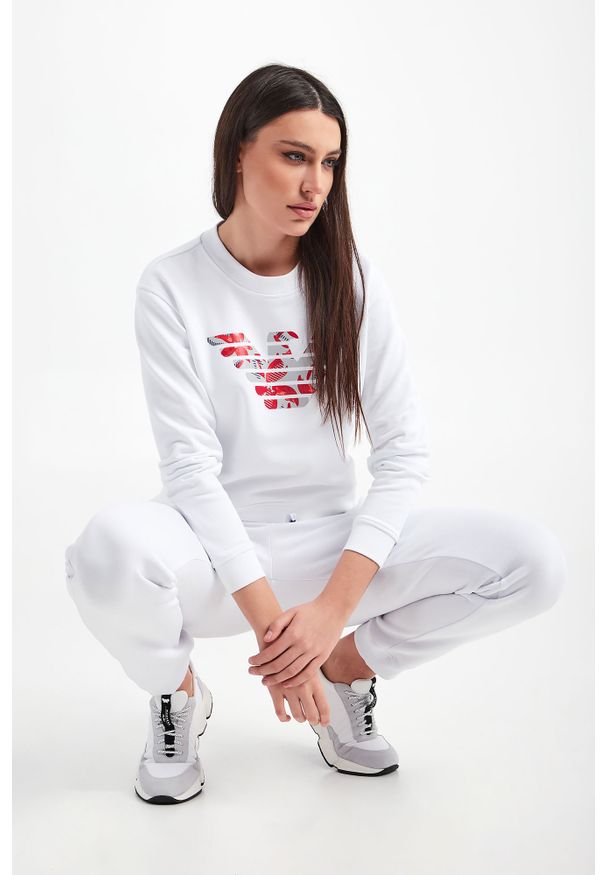 Emporio Armani - BLUZA EMPORIO ARMANI. Materiał: bawełna. Długość rękawa: długi rękaw. Długość: długie. Wzór: nadruk