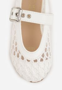 Born2be - Białe Siateczkowe Balerinki w Stylu Mary Jane z Szydełkowym Wzorem Tramlea. Okazja: na co dzień, na uczelnię. Zapięcie: pasek. Kolor: biały. Materiał: jeans. Styl: casual #5
