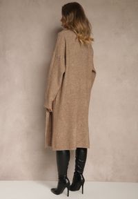 Renee - Ciemnobeżowy Dzianinowy Komplet z Wełną Prążkowana Sukienka i Długi Kardigan Falonessa. Kolor: beżowy. Materiał: prążkowany, wełna, dzianina #2