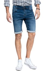 Mustang - MUSTANG CHICAGO SHORT MĘSKIE SZORTY KRÓTKIE SPODENKI DENIM BLUE 1011731 5000 682. Okazja: na spacer, na co dzień. Materiał: denim. Długość: krótkie. Sezon: lato. Styl: klasyczny, elegancki, casual
