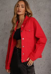 Renee - Czerwona Jeansowa Kurtka z Bawełny Perilopei. Okazja: na co dzień. Kolekcja: plus size. Kolor: czerwony. Materiał: bawełna, jeans. Styl: casual #5