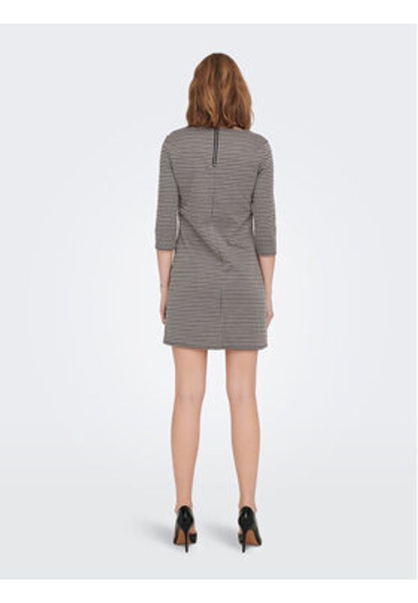 only - ONLY Sukienka codzienna 15186283 Beżowy Regular Fit. Okazja: na co dzień. Kolor: beżowy. Materiał: syntetyk. Typ sukienki: proste. Styl: casual