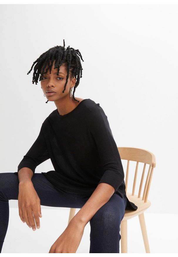 bonprix - Sweter z cienkiej dzianiny z rękawami 3/4. Kolor: czarny. Materiał: dzianina. Wzór: ze splotem. Styl: elegancki