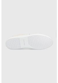 Calvin Klein sneakersy kolor biały. Nosek buta: okrągły. Zapięcie: sznurówki. Kolor: biały. Materiał: skóra, guma