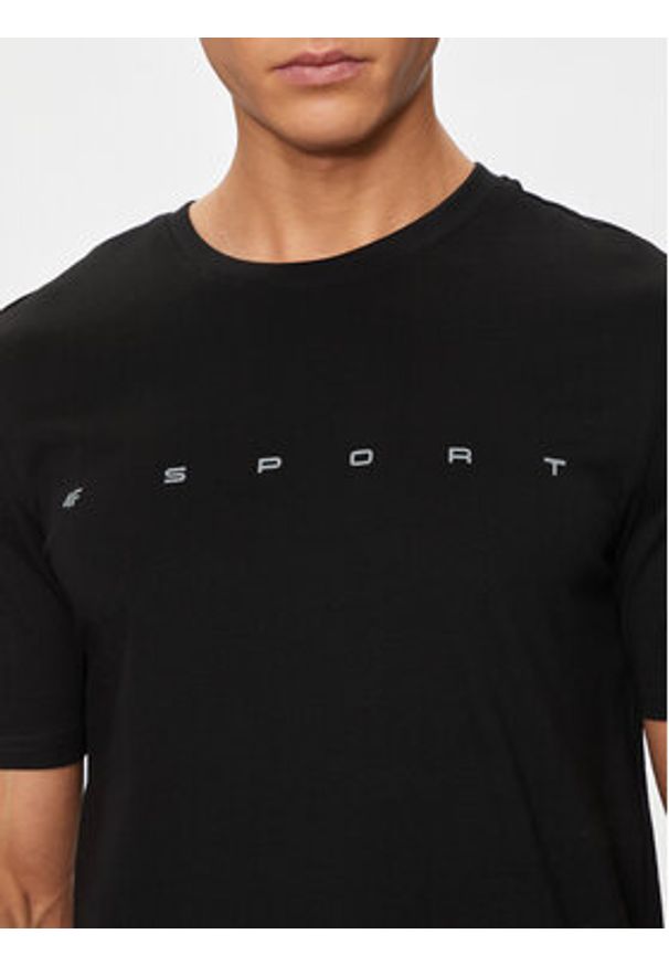 4f - 4F T-Shirt 4FWSS24TTSHM1283 Czarny Regular Fit. Kolor: czarny. Materiał: bawełna
