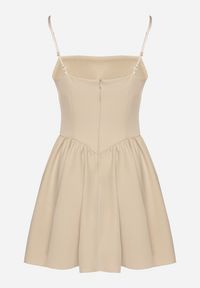 Born2be - Beżowa Gorsetowa Sukienka z Rozkloszowanym Dołem Lealetia. Typ kołnierza: dekolt gorset. Kolor: beżowy. Długość rękawa: na ramiączkach. Typ sukienki: gorsetowe #4