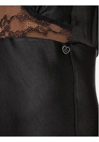Please Sukienka koktajlowa A1XQXP1000 Czarny Regular Fit. Kolor: czarny. Materiał: syntetyk. Styl: wizytowy #4