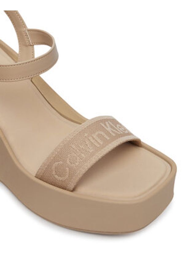 Calvin Klein Sandały Wedge 70 Sndl Webbing Lth HW0HW02882 Beżowy. Kolor: beżowy. Materiał: materiał