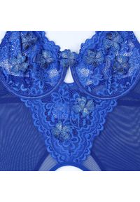 Intica - Komplet bielizny z haftem na specjalne okazje Lavone. Kolor: biały. Materiał: tkanina. Wzór: haft #4