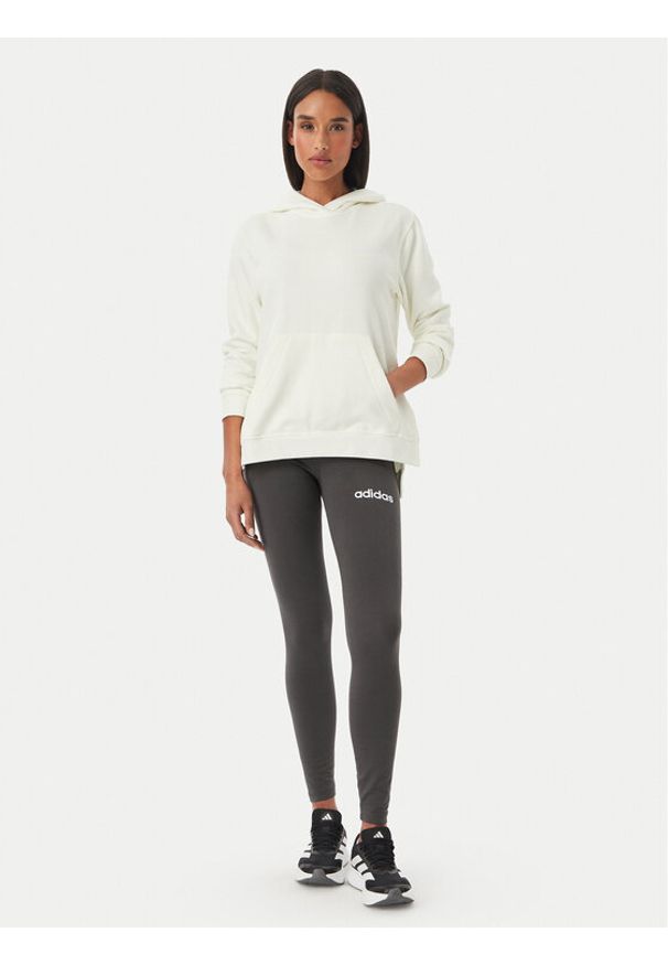 Adidas - adidas Komplet bluza i legginsy Leisure KD8264 Kremowy Regular Fit. Kolor: kremowy. Materiał: syntetyk