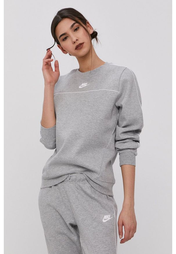 Nike Sportswear - Bluza. Okazja: na co dzień. Kolor: szary. Długość rękawa: długi rękaw. Długość: długie. Styl: casual