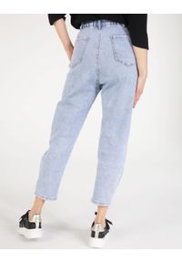 Unisono - DAMSKIE MOM JEANS. Materiał: jeans