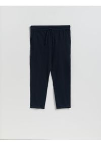 Reserved - Spodnie jogger z lnem - granatowy. Kolor: niebieski. Materiał: len #1