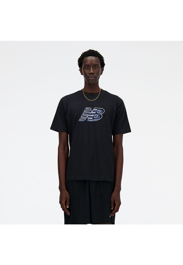 Koszulka męska New Balance MT41526BK – czarna. Kolor: czarny. Materiał: materiał, bawełna, dresówka