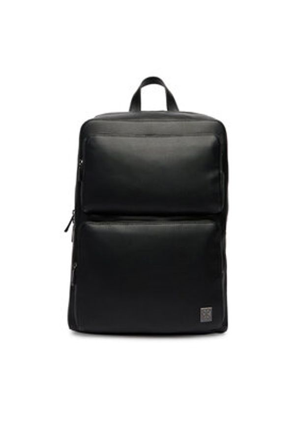 Calvin Klein Plecak Emblem Hw Slim Pocket Backpack LV04D3289G Czarny. Kolor: czarny. Materiał: skóra