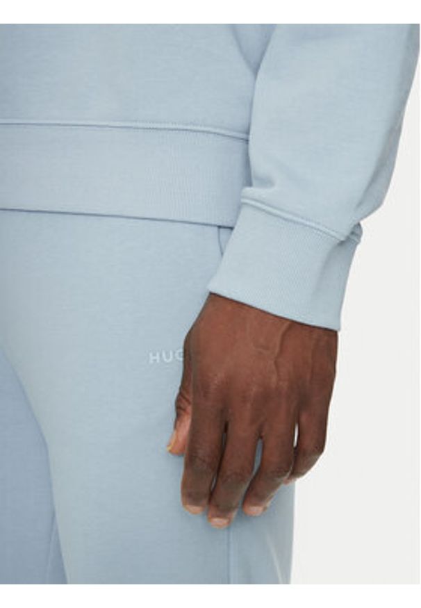 Hugo - HUGO Bluza Dapo 50486478 Błękitny Relaxed Fit. Kolor: niebieski. Materiał: bawełna